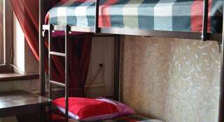 Гостиница Уютный Дом Хостел Краснодар Кровать в общем 6-местном номере для женщин-4